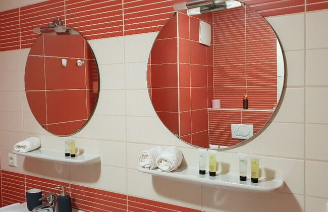 Large Modern Flat 100m2 in City Center - Parking - Foto 10