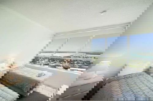 Photo 6 - Chateau Royale Beach Resort Maroochydore