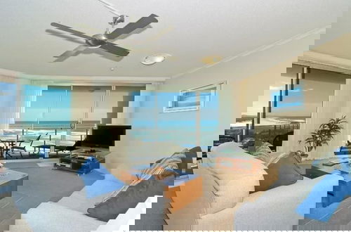 Photo 58 - Chateau Royale Beach Resort Maroochydore