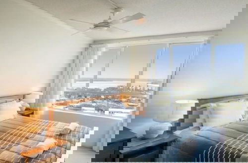 Photo 8 - Chateau Royale Beach Resort Maroochydore