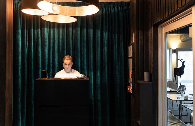 Elk at Falls - Foto 3