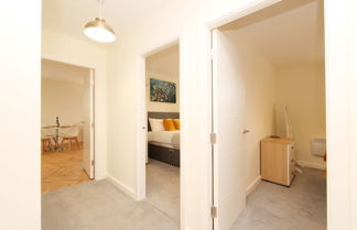 Foto 3 - Modern Spacious 2 Bedroom Apartment