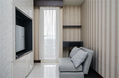 Foto 7 - Cozy Design 1Br Apartment At Scientia Residence