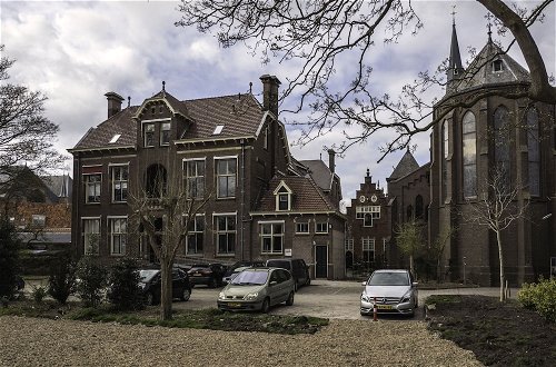 Photo 30 - Luxurious Holiday Home in Enkhuizen With Parking