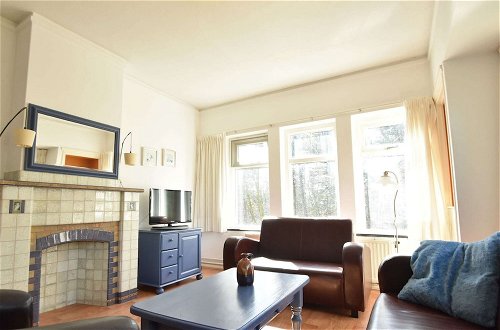 Photo 4 - Lavish Holiday Home in Bergen aan Zee With Terrace
