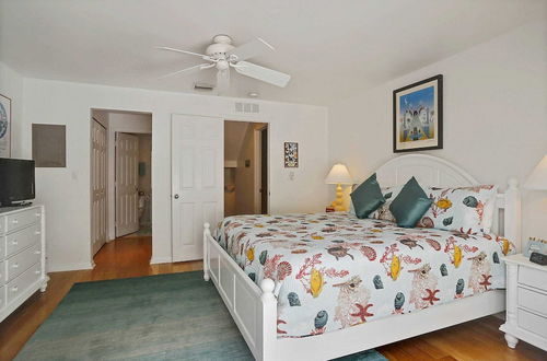 Photo 3 - Key West Found by Avantstay Close to Shops w/ Patio & Shared Pool! Week Long Stays Only