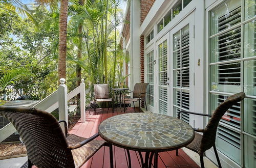 Foto 18 - Key West Found by Avantstay Close to Shops w/ Patio & Shared Pool! Week Long Stays Only