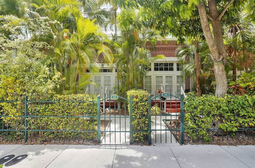 Photo 25 - Key West Found by Avantstay Close to Shops w/ Patio & Shared Pool! Week Long Stays Only