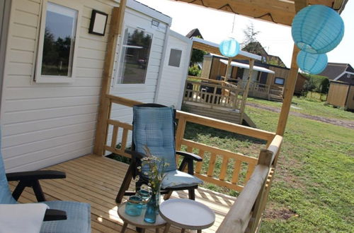 Photo 2 - Compact 4 Person Chalet in Friesland