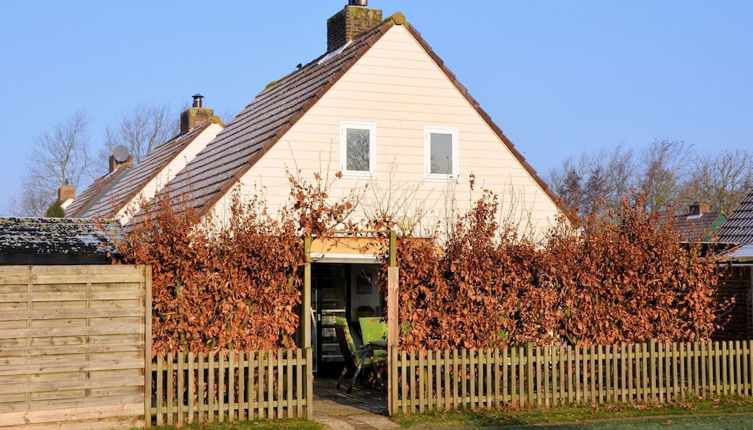 Photo 1 - Cozy Holiday Home in Noordwijkerhout near Lake