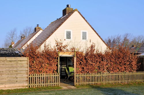 Photo 1 - Cozy Holiday Home in Noordwijkerhout near Lake