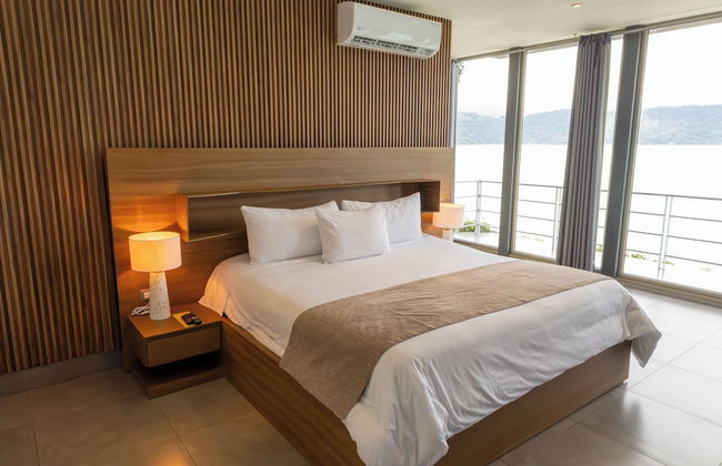 Cardedeu Residence - Photo 13