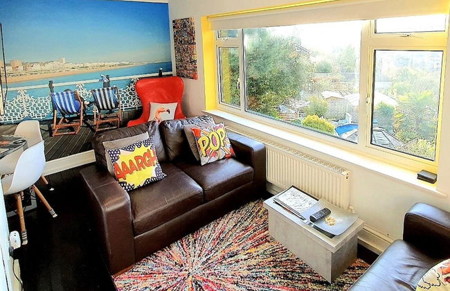 3 Bed House Stunning Views And Free Parking - Foto 1