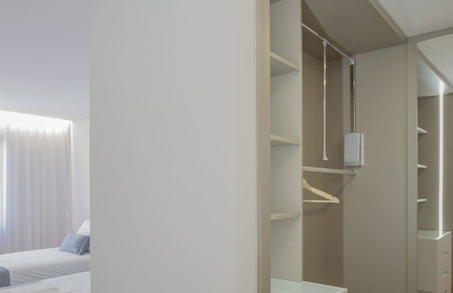 Liiiving -Luxury River View Apartment IX - Photo 15