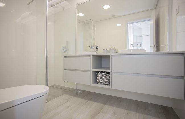 Liiiving -Luxury River View Apartment IX - Photo 45