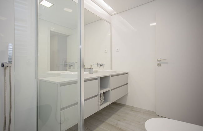 Liiiving -Luxury River View Apartment IX - Photo 46
