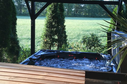 Photo 21 - Alluring Holiday Home in Reutum-Weerselo with Hot Tub