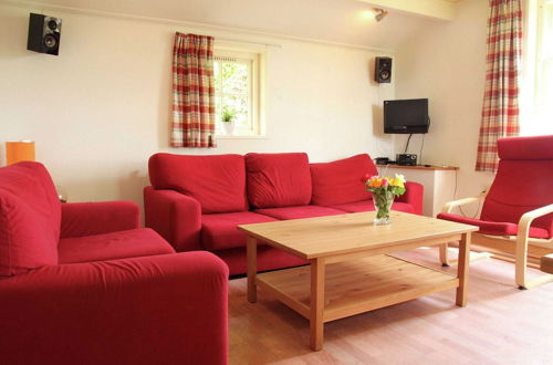 Photo 2 - Holiday Home in Quiet Surroundings