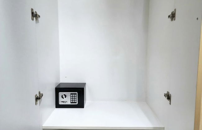 High-Tech Studio at Grass Residences -2 persons only, Quezon City - Foto 2