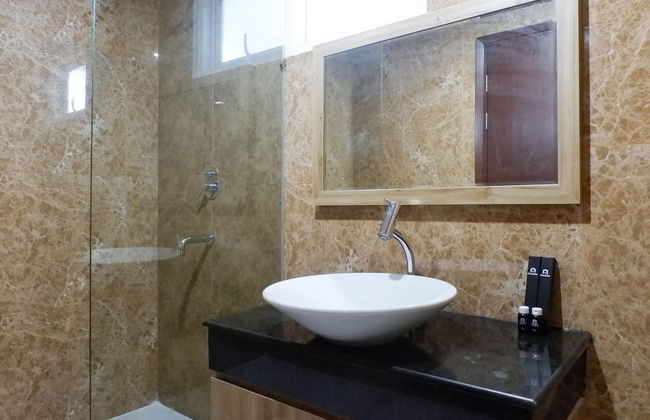 3Br Luxurious And Elegant Apartment At Grand Sungkono Lagoon - Foto 16