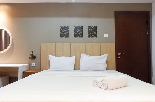 Photo 3 - 3Br Luxurious And Elegant Apartment At Grand Sungkono Lagoon
