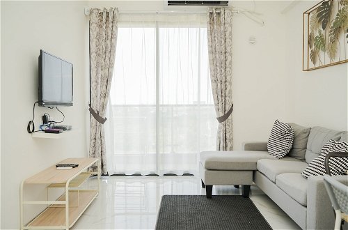 Photo 8 - Comfrot 2Br At Sky House Bsd Apartment
