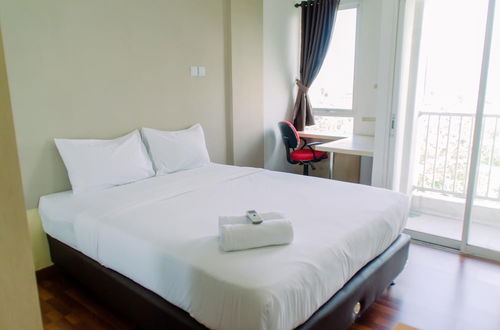 Photo 1 - Comfortable and Simply Studio Apartment at Tamansari Skylounge