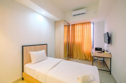 Photo 13 - Best Deal Studio at Evenciio Apartment near Campus Area