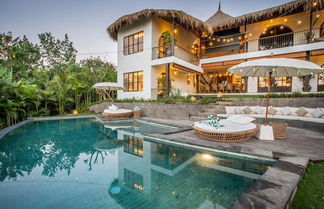 Photo 1 - Stunning Villas Complex, 12 BR, Canggu With Staff