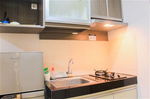 Photo 10 - Fully Furnished with Spacious Design Studio Apartment at The Oasis Cikarang