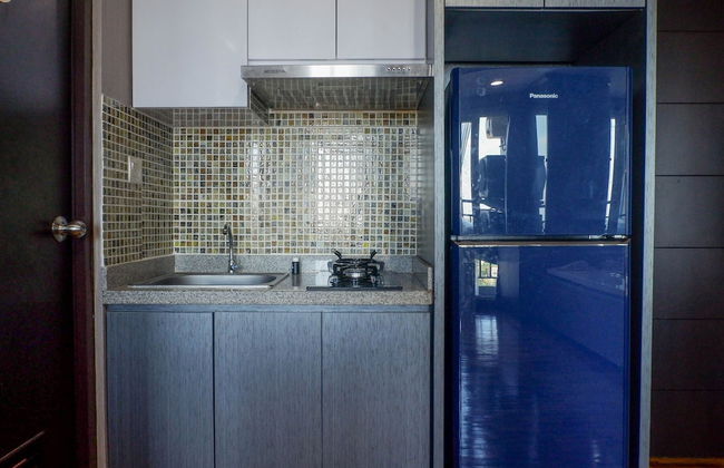Exquisite & Spaciuos 1BR Apartment at Tamansari Papilio - Photo 8