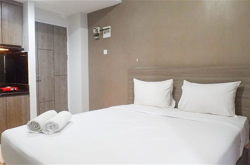 Photo 2 - Delightful Luxurious Studio Room at Taman Melati Surabaya Apartment