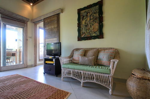 Foto 7 - Artful 3bed3bath Villa And Bungalow in the Rice Fieldsbest Breakfast in Bali