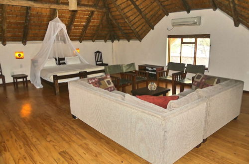 Foto 4 - Luxury Holidayhome in Gated Estate Near Kruger Park and Golf