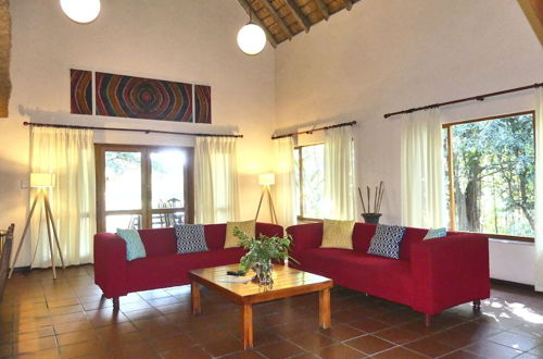 Foto 8 - Luxury Holidayhome in Gated Estate Near Kruger Park and Golf