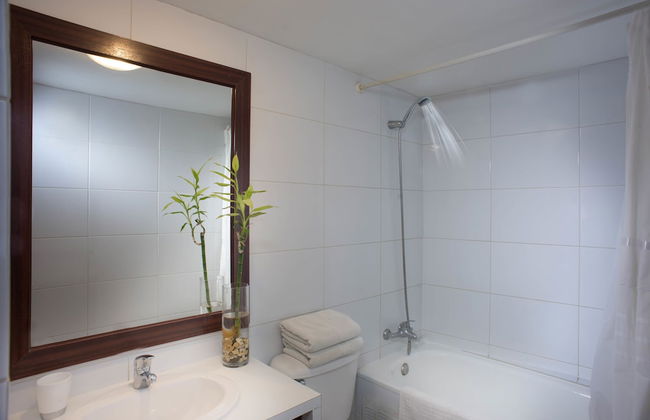 Villa Apartments Santiago - Photo 10
