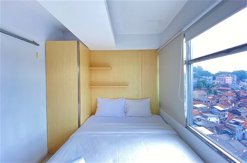 Photo 3 - Comfortable 2Br Apartment Ac In Living Room At The Jarrdin Cihampelas