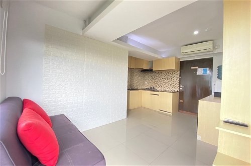 Foto 11 - Comfortable 2Br Apartment Ac In Living Room At The Jarrdin Cihampelas