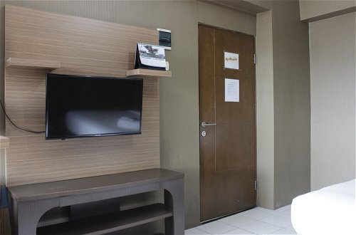 Photo 13 - Minimalist Studio Room At Gateway Ahmad Yani Cicadas Apartment