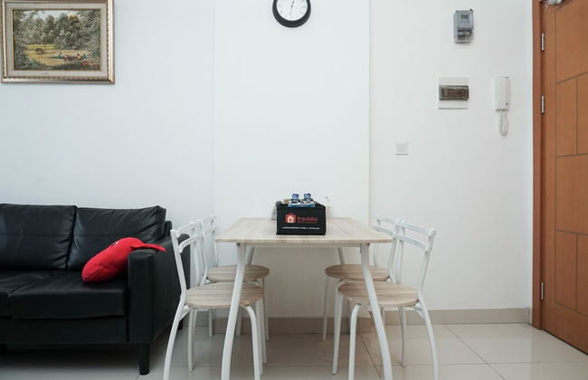 Minimalist And Cozy 2Br Apartment At The Nest Near Puri By Travelio - Foto 12