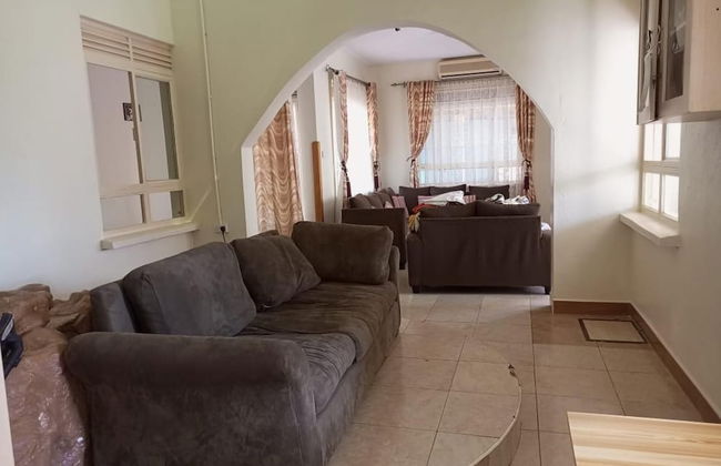 Captivating 3-bed Villa - Foto 22