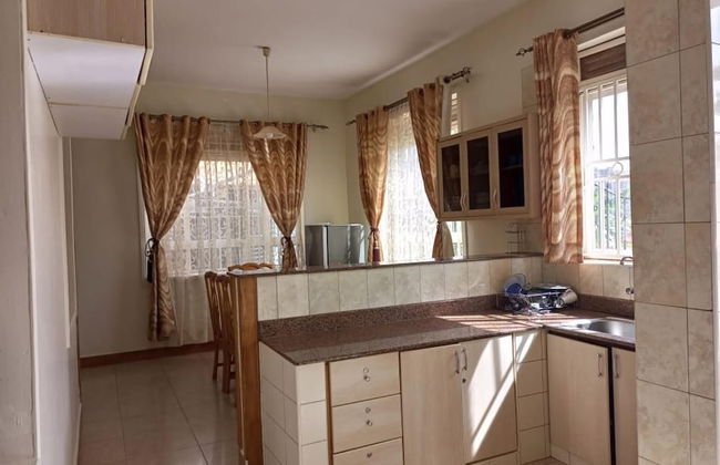 Captivating 3-bed Villa - Foto 13