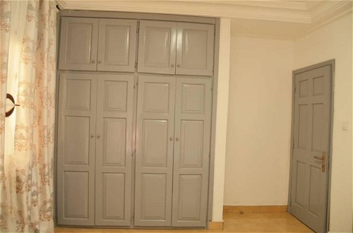 Foto 21 - Two Bedrooms Apartment Douala Camer With Nice View