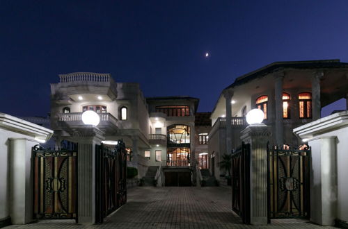 Photo 8 - Krishnalaya Mansion By Vista Rooms