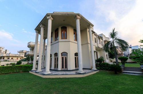 Photo 9 - Krishnalaya Mansion By Vista Rooms