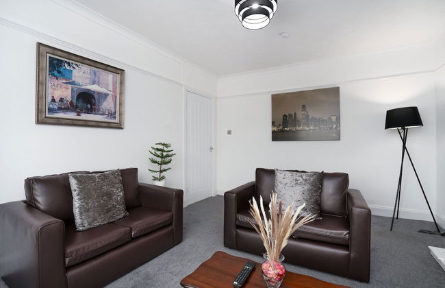 2-bed Flat, Wishaw, Free Parking, Family-friendly - Foto 1