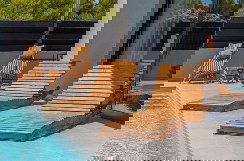 Foto 41 - Luxury Contemporary Villa in Vodice With Pool, Sauna and Hot Tub