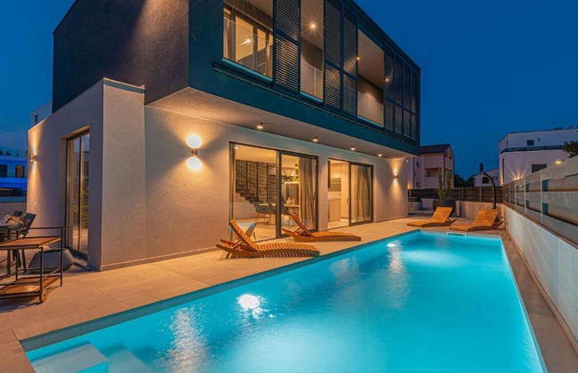 Luxury Contemporary Villa in Vodice With Pool, Sauna and Hot Tub - Foto 39