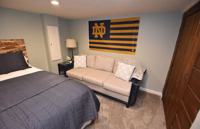 Modern Notre Dame Get Away 1614 - Photo 8