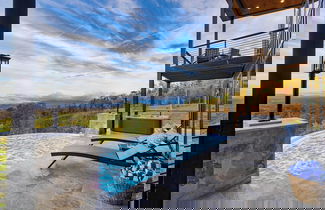 Foto 3 - Infinity Pool, Hot Tub, Game Room, Panoramic Views Whiskey Ridge by Avantstay